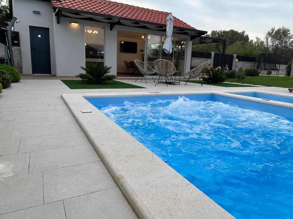 Apartments Angelo Bibinje 0*,  Croatia